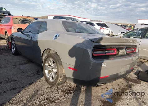 2019 Dodge Challenger Sxt z USA, uszkodzony, nr VIN 2C3CDZAG2KH668712